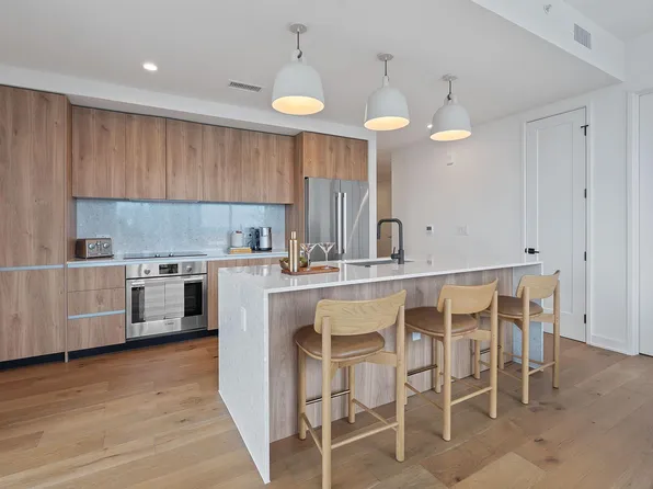 84 East Ave #1401, Austin, TX 78701