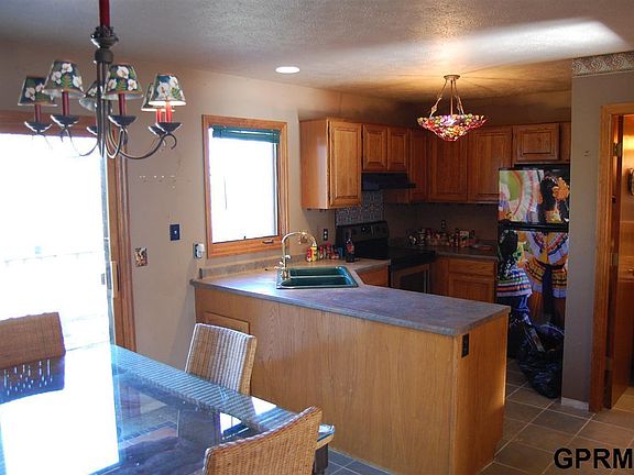 5th image of 3718 Gayle Ave