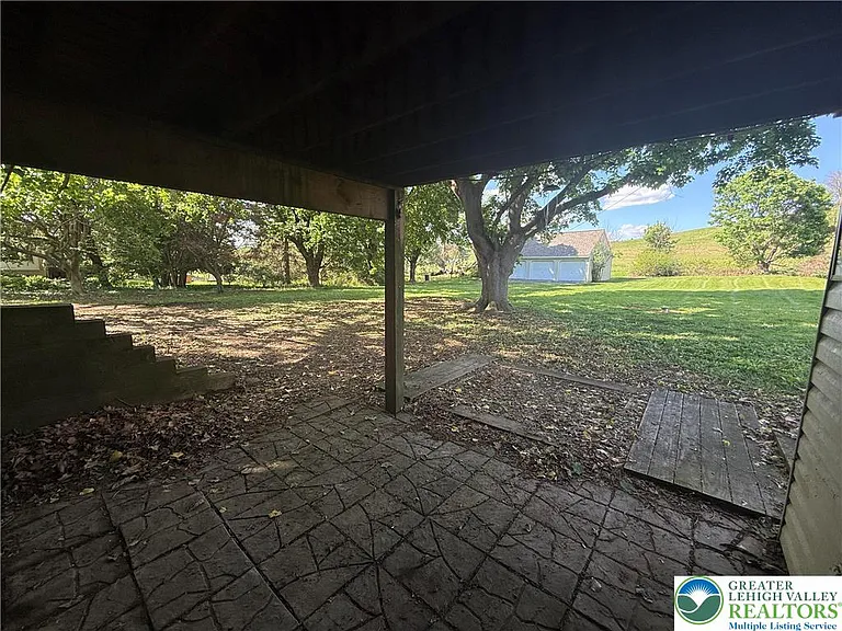 9751 Newtown Rd #B — Photo 16