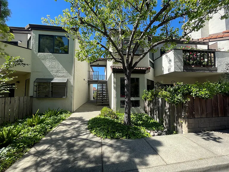 21117 Gary Dr #119 — Photo 33