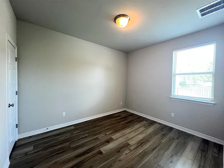 2101 Dillon Pond Ln #B — Photo 29