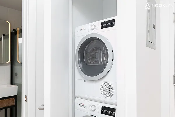 Rented by Nooklyn NYC LLC | media 17