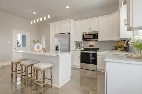 101 Firethorn Dr Photo 1