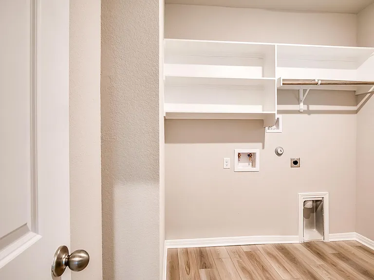 1532 Homestead Farms Dr — Photo 23