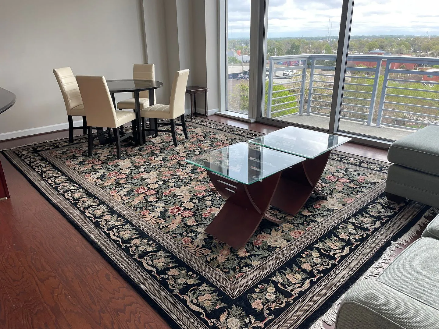 Center Pointe Condo- Furnished One Bedroom In Downtown Greensboro — Photo 3