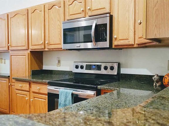 3rd image of 6042 Bridgehaven Dr Unit 3