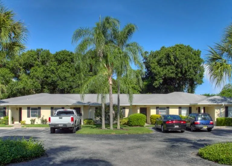 7062 W Country Club Dr N #7062 — Photo 1