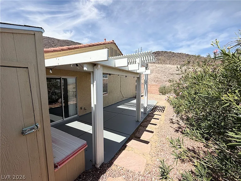 374 Yacht Ave — Photo 21