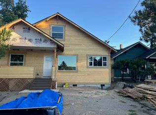 1298 Iowa St, Ashland, OR 97520