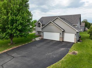 1204 Francis Dr, Elko New Market, MN 55054