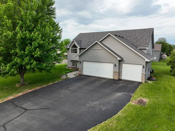 1204 Francis Dr, Elko New Market, MN 55054