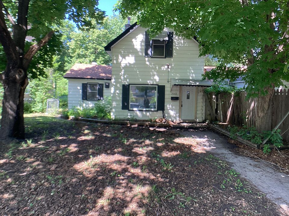 1st image of 2642 Jackson St NE