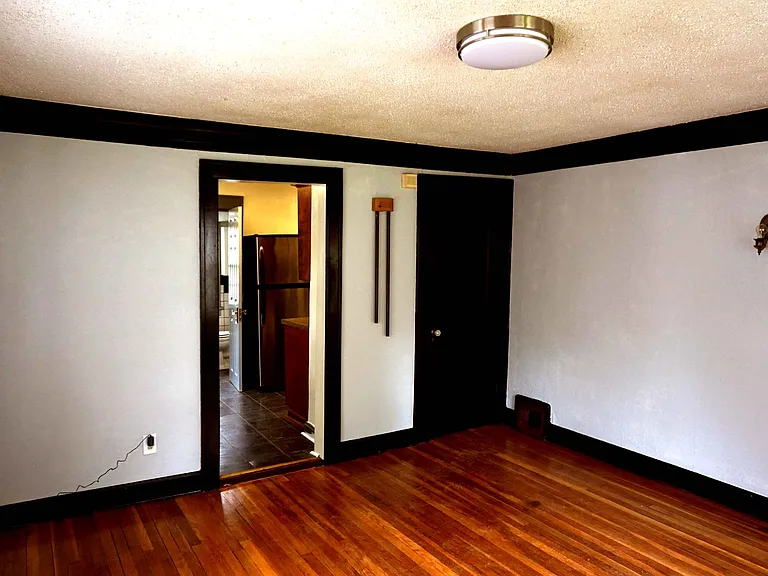 4957 Troostwood Rd — Photo 9