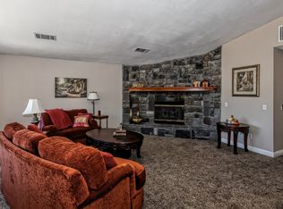 17850 Idyllwild Ln, Victorville, CA 92395