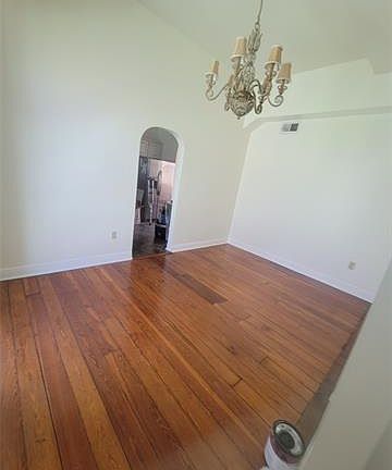 4th image of 2309 Milan St