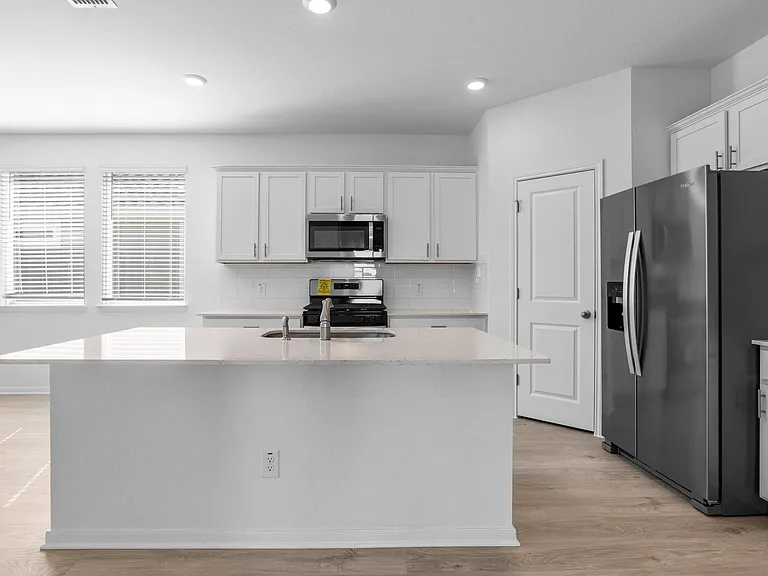 305 Brooks Ranch Dr — Photo 10