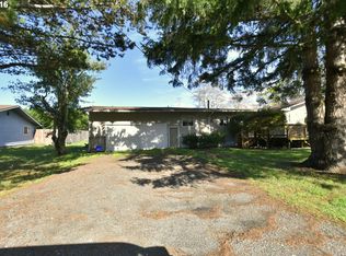 17201 S Passley Rd, Brookings, OR 97415