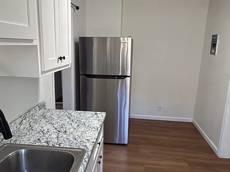 6316 Middleton St #E — Photo 11