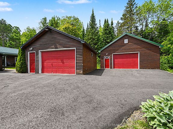 5th image of 515 Graphite Bay Rd