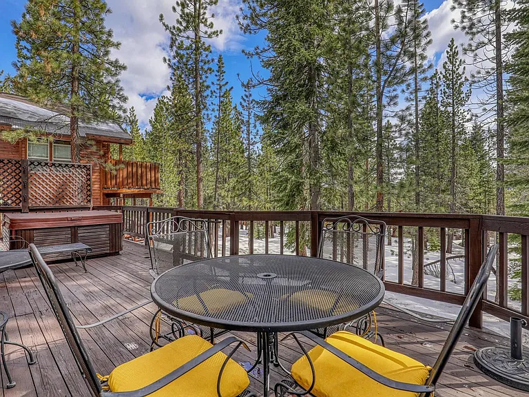 11591 Zermatt Dr — Photo 39