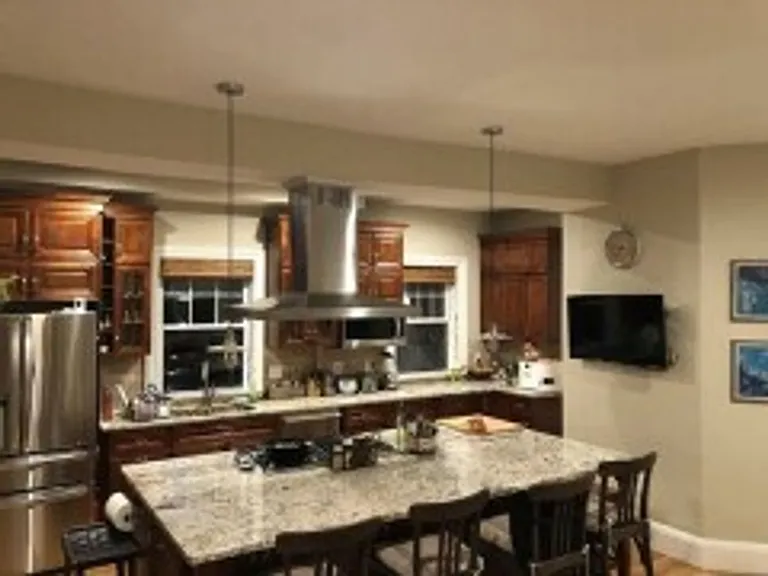 108 Walnut St — Photo 2