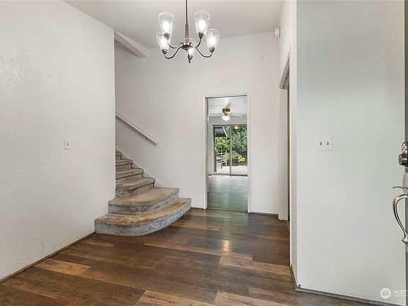 5th image of 21515 112th St E