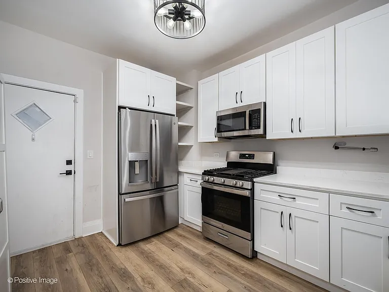 3546 W Beach Ave #1 — Photo 21