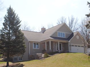 N4948 Del Ln, Green Lake, WI 54941