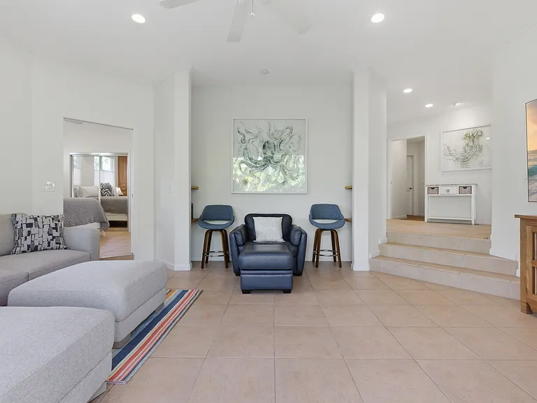 357 Kualono Pl — Photo 12