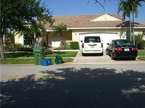 2nd image of 303 SW 184th Way