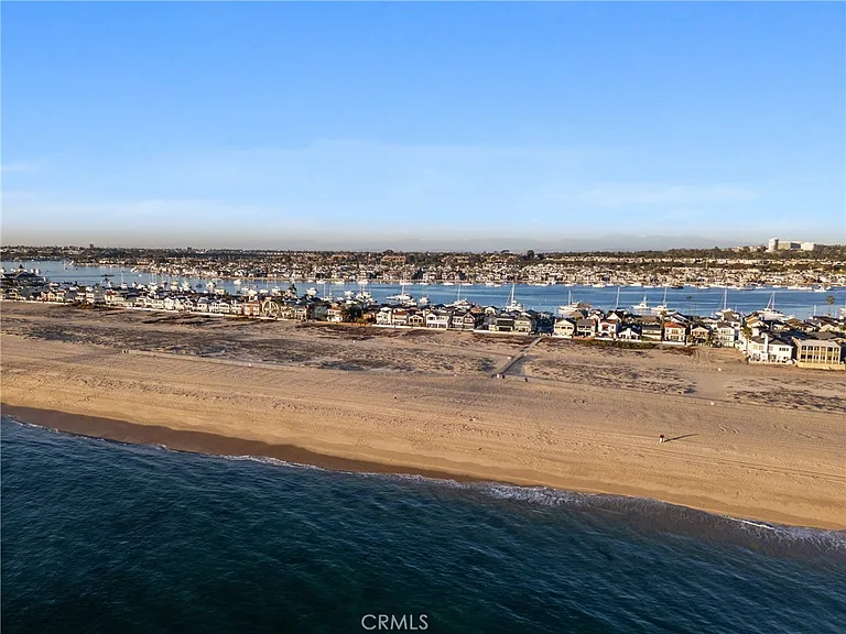 1215 E Balboa Blvd — Photo 66