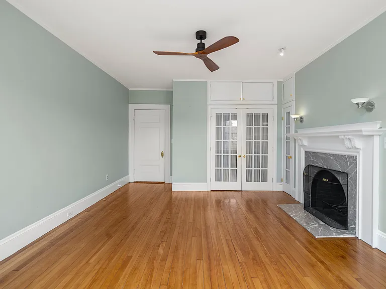 1011 Beacon St #4 — Photo 6