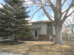 1019 Eastview Dr, Riverton, WY 82501