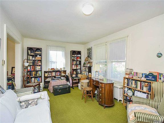 3rd image of 141 Saint Andrews Ln