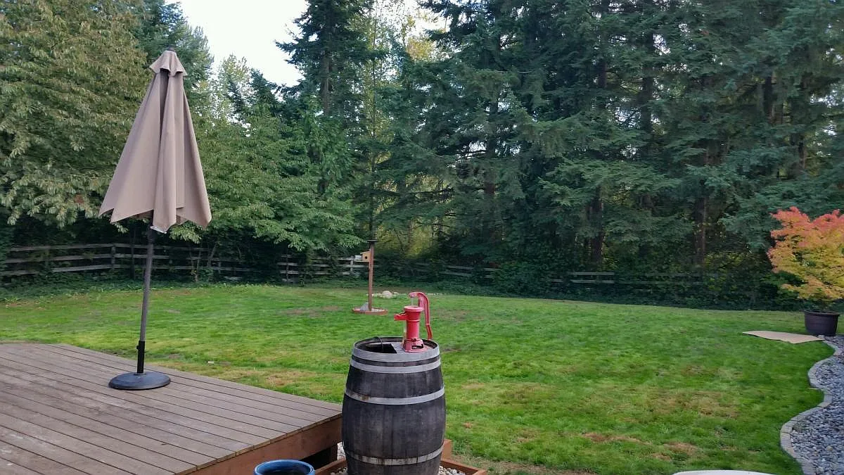 3 bed, 2.5 bath, 1300 sqft, $2,550 — Photo 3