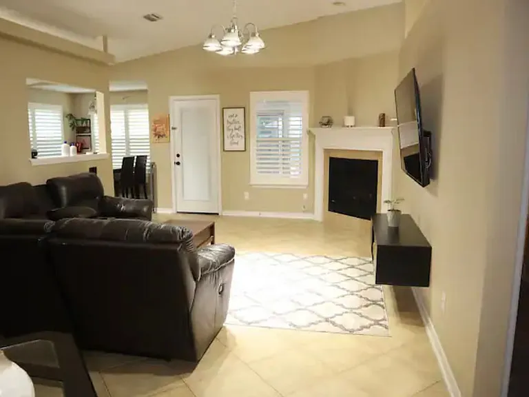 3665 Jordan Ct — Photo 5