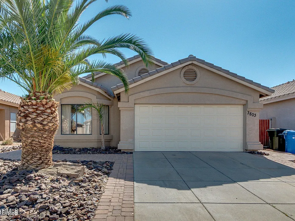 3803 W Blackhawk Dr