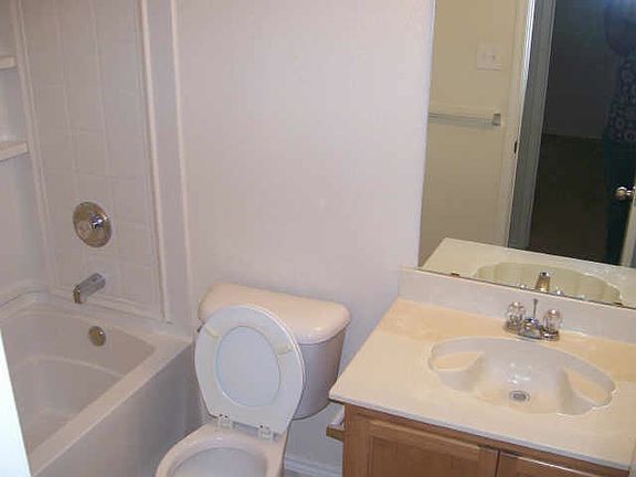 5th image of 8120 Stowe Springs Ln