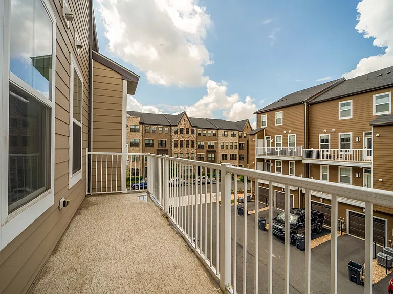 20656 River Liffey Ter — Photo 47