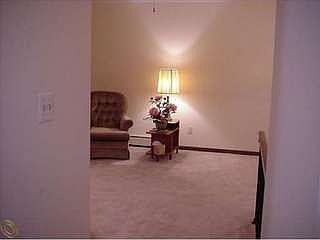 2nd image of 10041 Arlington Cir