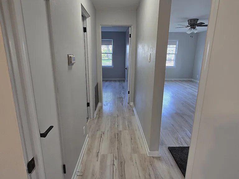 860 Wilcox St — Photo 5
