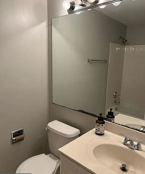 2650 Mosby Ct — Photo 15