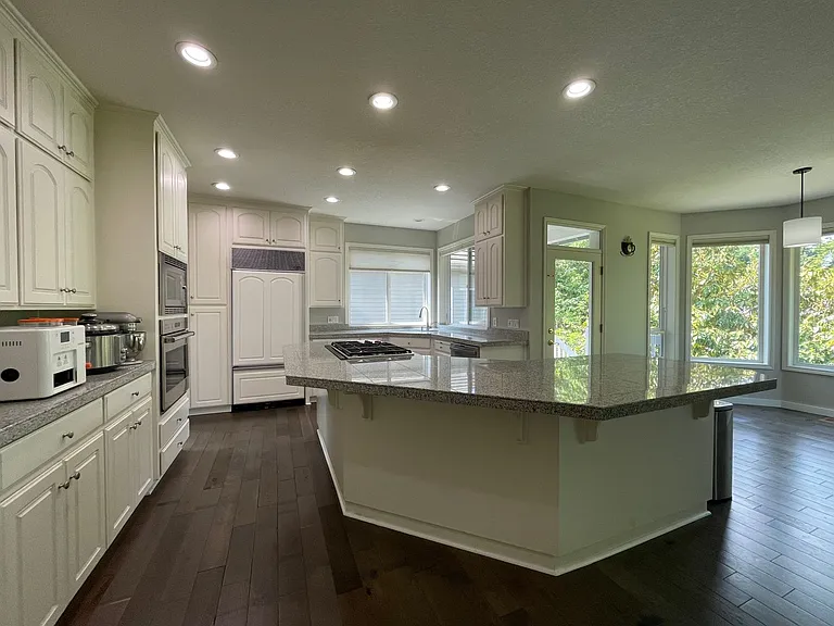 211 NW 110th Ave — Photo 10