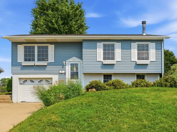 2610 Dove St, Dubuque, IA 52002