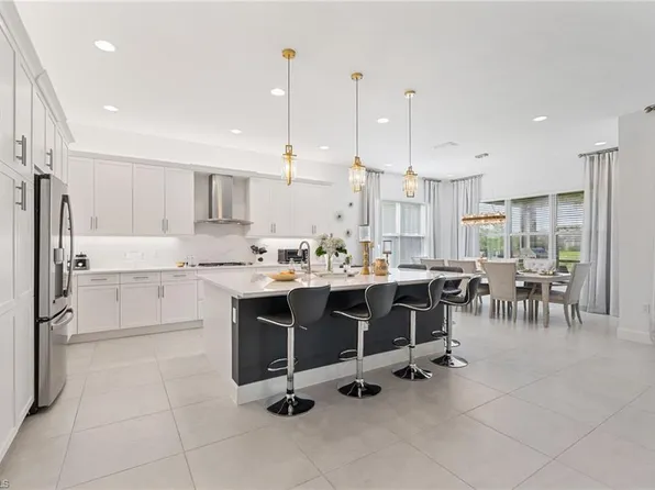 12177 Eucalyptus WAY, NAPLES, FL 34120