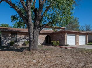 123 Fiesta Dr, Del Rio, TX 78840