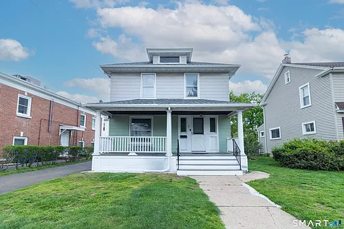 271 Brown St Photo 1
