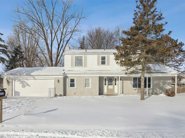 39735 Bonnie Ct, Clinton Township, MI 48038