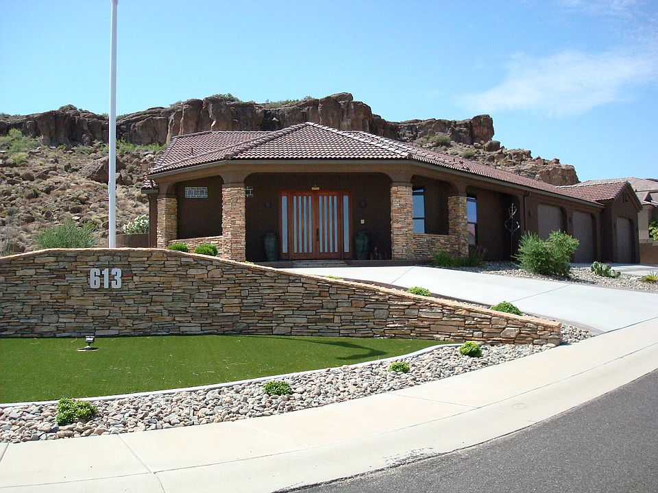 1st image of 613 Country Club Dr