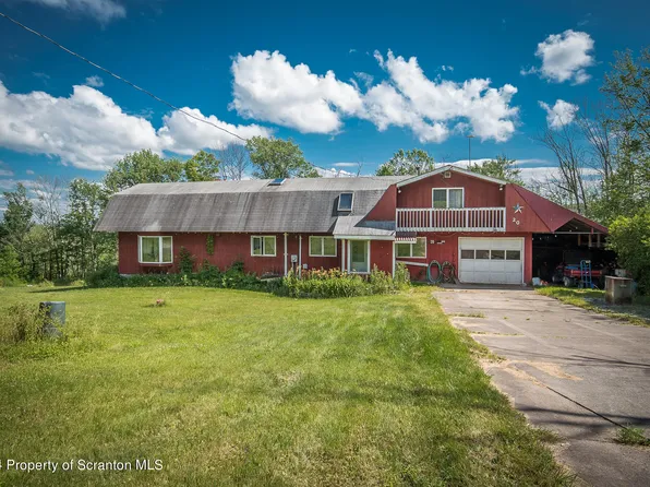 20 Peterson Rd, Pleasant Mount, PA 18453